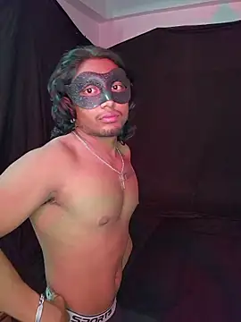 sam honey5 online show from May 6, 2026, 7:52 pm
