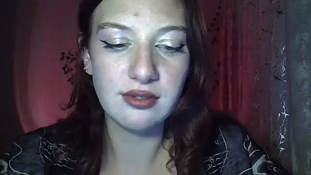 Lily Ember online show from October 19, 2025, 7:14 pm