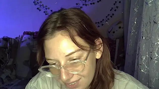 Snapshot of Lily_Ember chatting on November 27, 2025, 6:21 pm Lily Ember online show from November 27, 2025, 6:21 pm