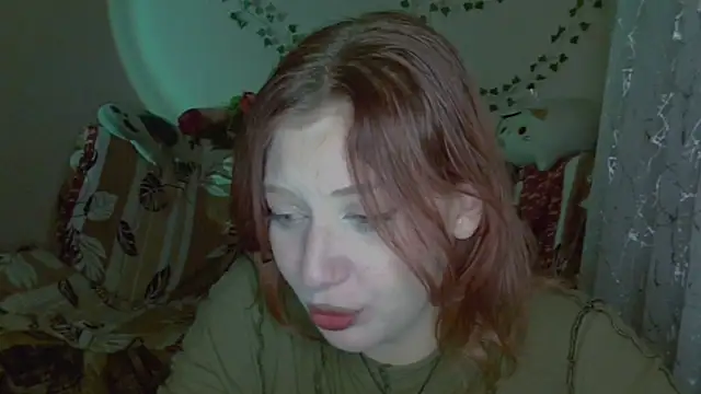 Snapshot of Lily_Ember chatting on December 4, 2025, 6:05 pm Lily Ember online show from December 4, 2025, 6:05 pm