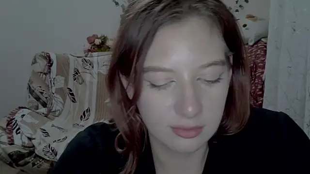 Snapshot of Lily_Ember chatting on December 13, 2025, 7:53 pm Lily Ember online show from December 13, 2025, 7:53 pm