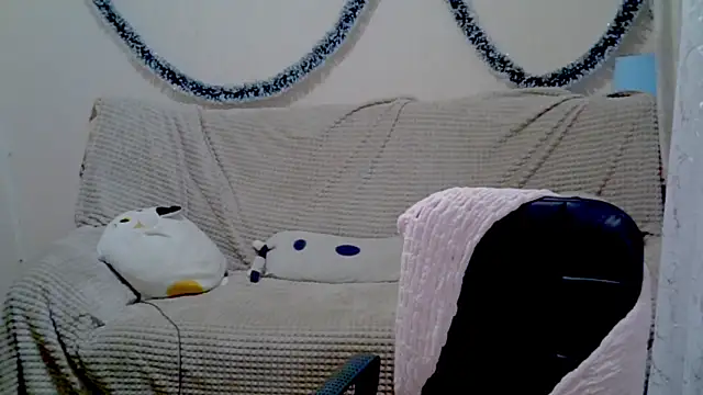 Snapshot of Lily_Ember chatting on December 18, 2025, 6:14 pm Lily Ember online show from December 18, 2025, 6:14 pm