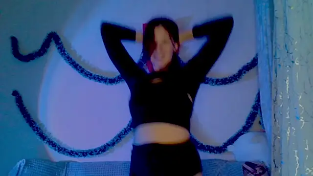 Snapshot of Lily_Ember chatting on January 15, 2026, 6:33 pm Lily Ember online show from January 15, 2026, 6:33 pm