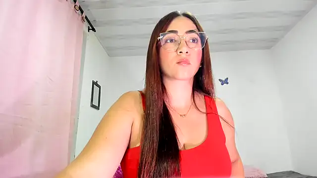 TamiDesire online show from May 5, 2026, 7:11 pm