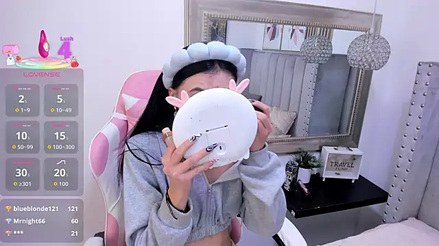 Anya Belth online show from October 12, 2025, 2:10 am