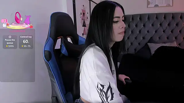 Anya Belth online show from December 1, 2025, 8:14 pm