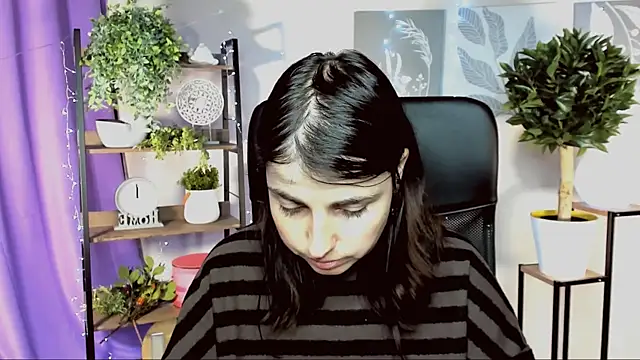 MartaEdams online show from March 16, 2026, 7:01 am