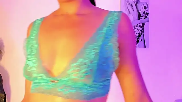 SamayRyann online show from October 5, 2025, 1:09 pm