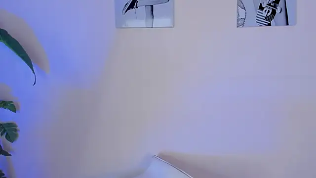 SamayRyann online show from December 20, 2025, 12:56 pm