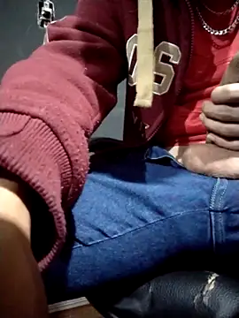 Snapshot of Purplex420 chatting on October 7, 2025, 6:38 pm Purplex420 online show from October 7, 2025, 6:38 pm