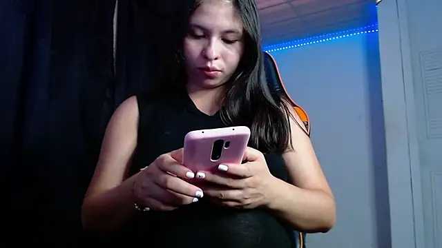 Snapshot of Abbiprada chatting on September 25, 2025, 6:22 pm Abbiprada online show from September 25, 2025, 6:22 pm