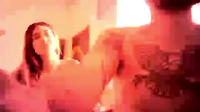 parejajuguetona420 online show from December 18, 2025, 8:59 pm