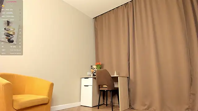 TaiteFairfield online show from December 2, 2025, 6:41 am