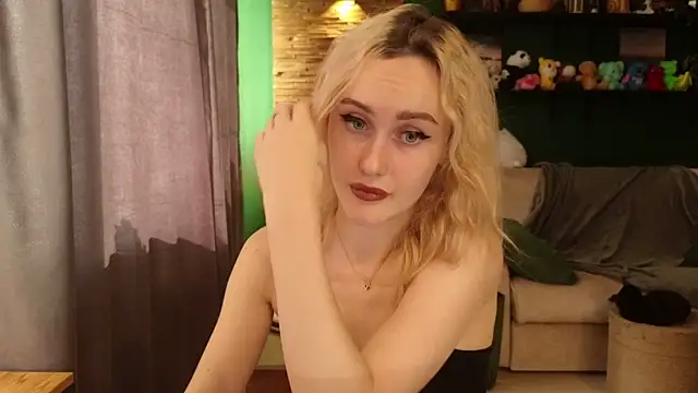 Belle Vill3575 online show from September 14, 2025, 6:12 am