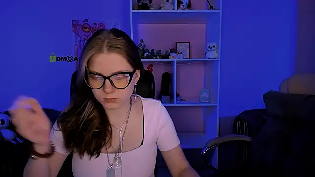 Snapshot of foxy_tease_ chatting on September 26, 2025, 1:31 am foxy tease  online show from September 26, 2025, 1:31 am