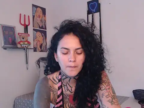 Sofia May online show from April 18, 2026, 8:09 pm