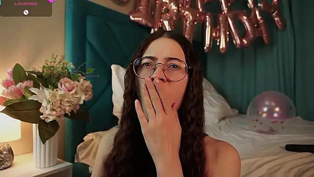 ywixos online show from February 21, 2026, 2:29 pm