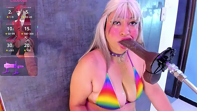 lisa milf  online show from October 11, 2025, 3:39 am