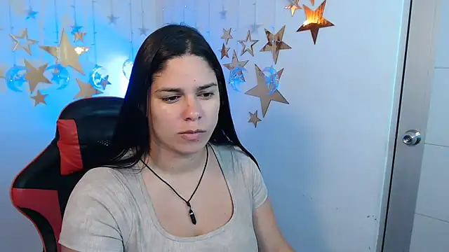 Snapshot of lucia_ht chatting on October 3, 2025, 1:46 am lucia ht online show from October 3, 2025, 1:46 am