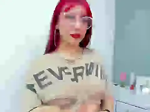 Maddy Mills online show from September 19, 2025, 12:02 am