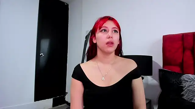 Maddy Mills online show from September 19, 2025, 3:13 pm