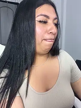 Issa Santana online show from November 20, 2025, 6:40 pm