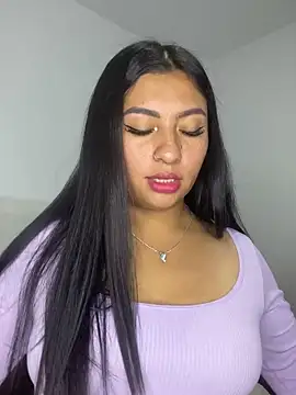 Issa Santana online show from April 18, 2026, 9:59 pm