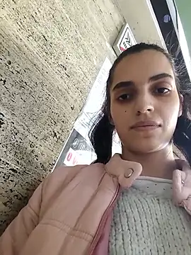 SweetMelodyZ online show from November 3, 2025, 1:56 pm