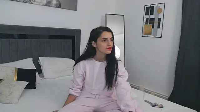 SweetMelodyZ online show from January 7, 2026, 8:11 pm