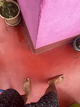 darkbluemoon online show from November 4, 2025, 8:57 am