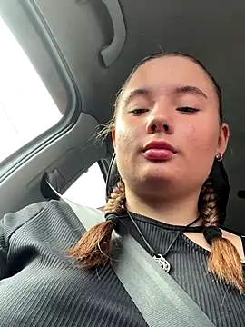 Snapshot of StephanieMur chatting on September 23, 2025, 5:10 am StephanieMur online show from September 23, 2025, 5:10 am