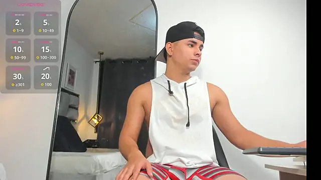 lianfox  online show from June 10, 2026, 12:15 pm