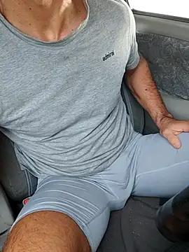 Snapshot of GreekGuyOutdoors chatting on November 27, 2025, 6:04 am GreekGuyOutdoors online show from November 27, 2025, 6:04 am