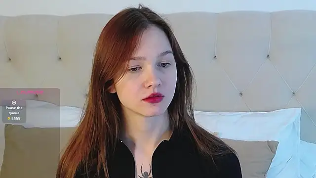 MichelleRoux online show from March 2, 2026, 1:07 pm