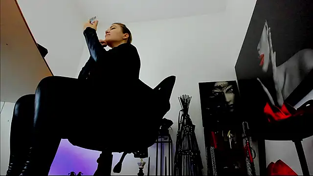 demisweet online show from January 17, 2026, 2:49 am