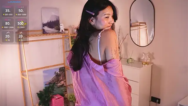 MoiraEger online show from March 14, 2026, 4:12 pm