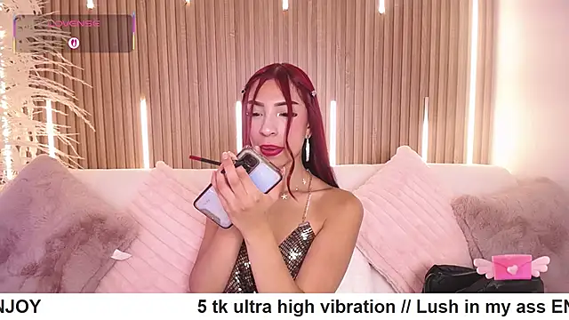 MylaDreams online show from September 18, 2025, 3:19 am