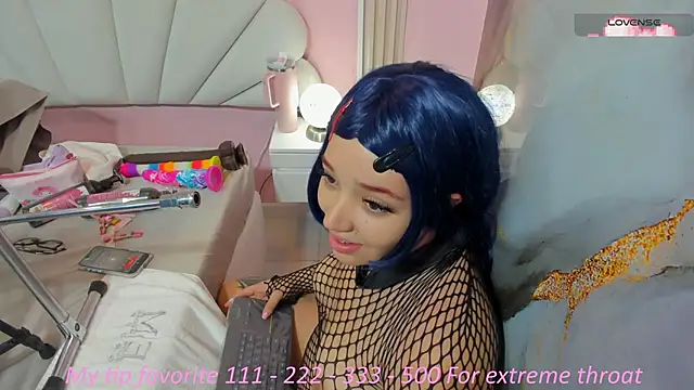 hinata dolly online show from September 28, 2025, 8:42 am