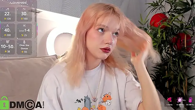 Molly Platt online show from February 22, 2026, 9:08 am