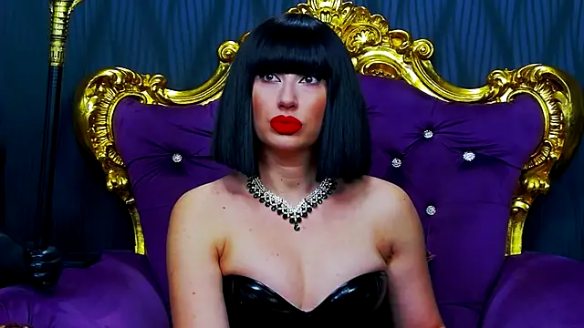 LaraMaeve online show from December 5, 2025, 6:11 am