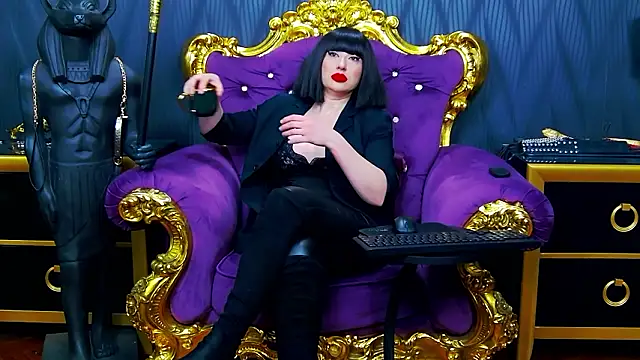 LaraMaeve online show from March 12, 2026, 6:08 am