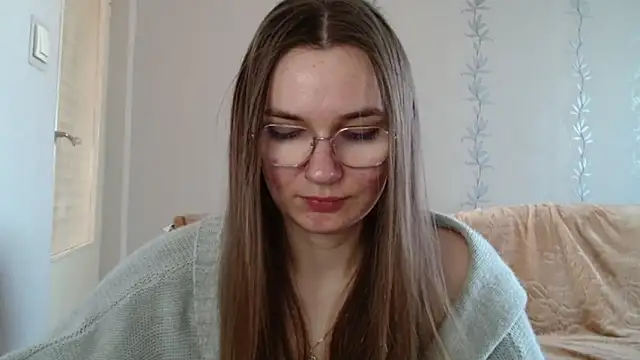 LooveELLYx online show from March 16, 2025, 7:48 am