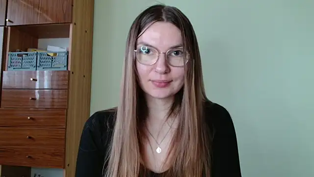 LooveELLYx online show from February 24, 2026, 7:28 am