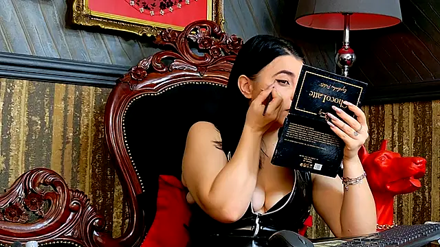 MistressEly online show from December 1, 2025, 6:51 am