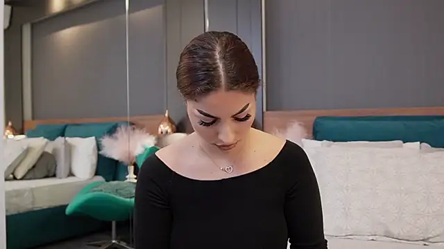 EmilyTrix online show from September 30, 2025, 5:01 am