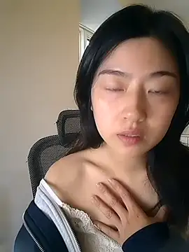 Olivia-l online show from February 26, 2026, 10:25 am