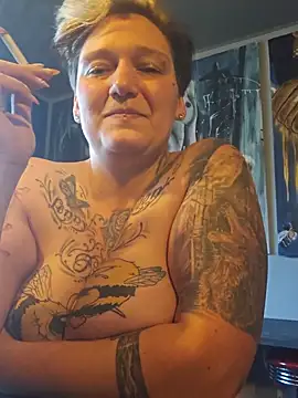 Snapshot of Ich-eben123 chatting on September 9, 2025, 8:25 am Ich-eben123 online show from September 9, 2025, 8:25 am