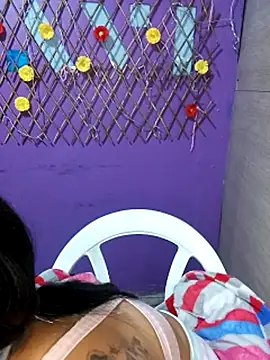 karinnahotdirty online show from September 27, 2025, 11:43 pm