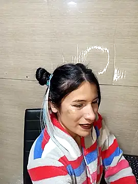 karinnahotdirty online show from October 2, 2025, 8:16 pm