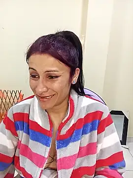 karinnahotdirty online show from November 7, 2025, 8:20 pm